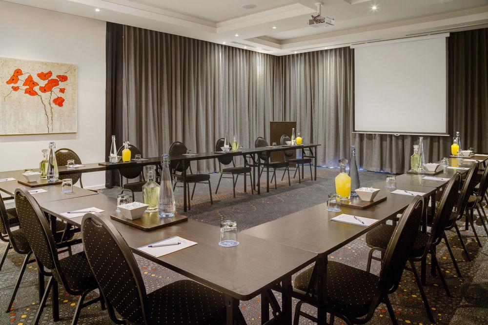 Protea Hotel By Marriott Cape Town Tyger Valley Беллвілл Екстер'єр фото