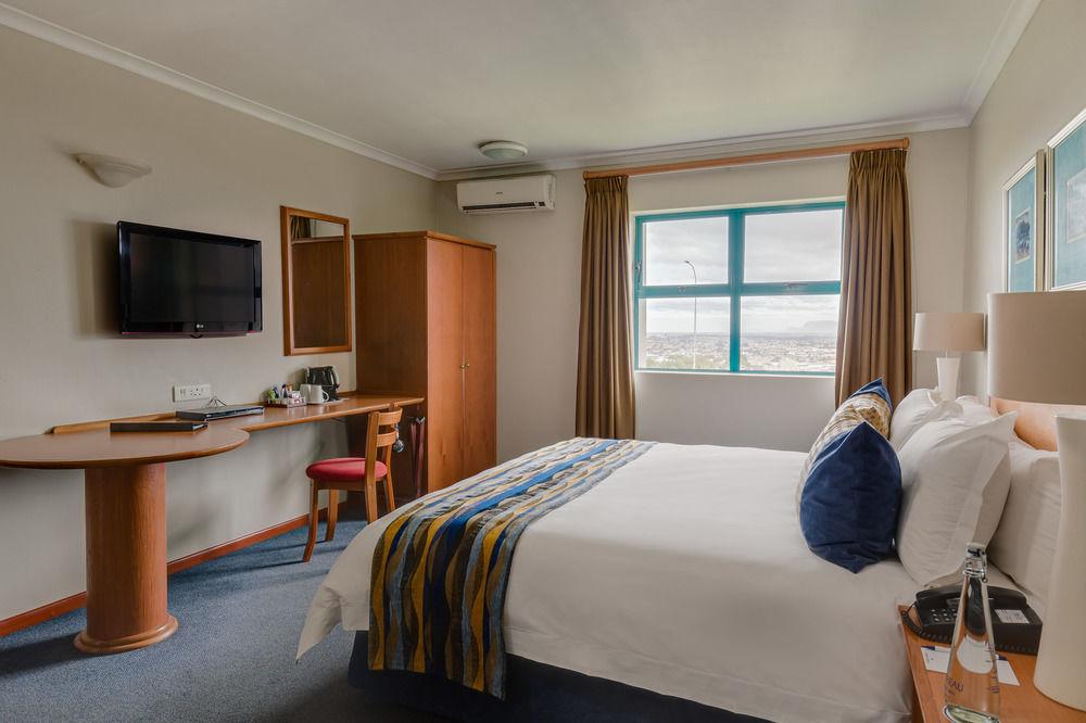 Protea Hotel By Marriott Cape Town Tyger Valley Беллвілл Екстер'єр фото