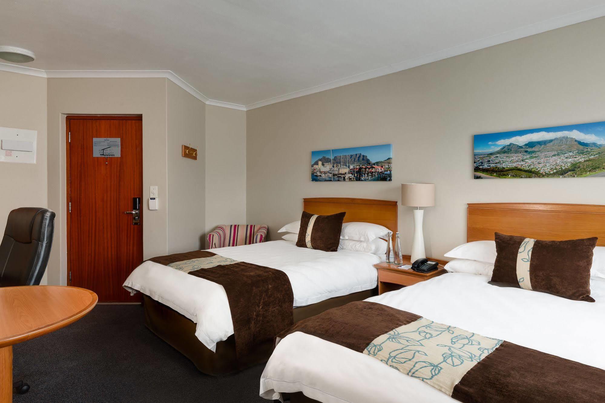 Protea Hotel By Marriott Cape Town Tyger Valley Беллвілл Екстер'єр фото